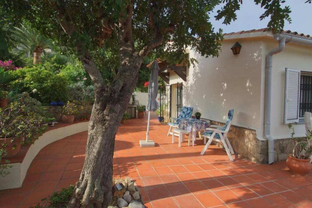 Villa Agradable Casa Con Piscina Privada Y Jardin Dénia Exterior foto